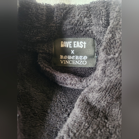 FTD Bathrobe - Picture 6 of 9